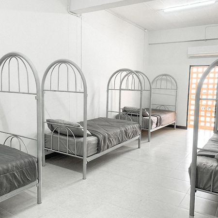 The Savannah Hostel Pai Bagian luar foto