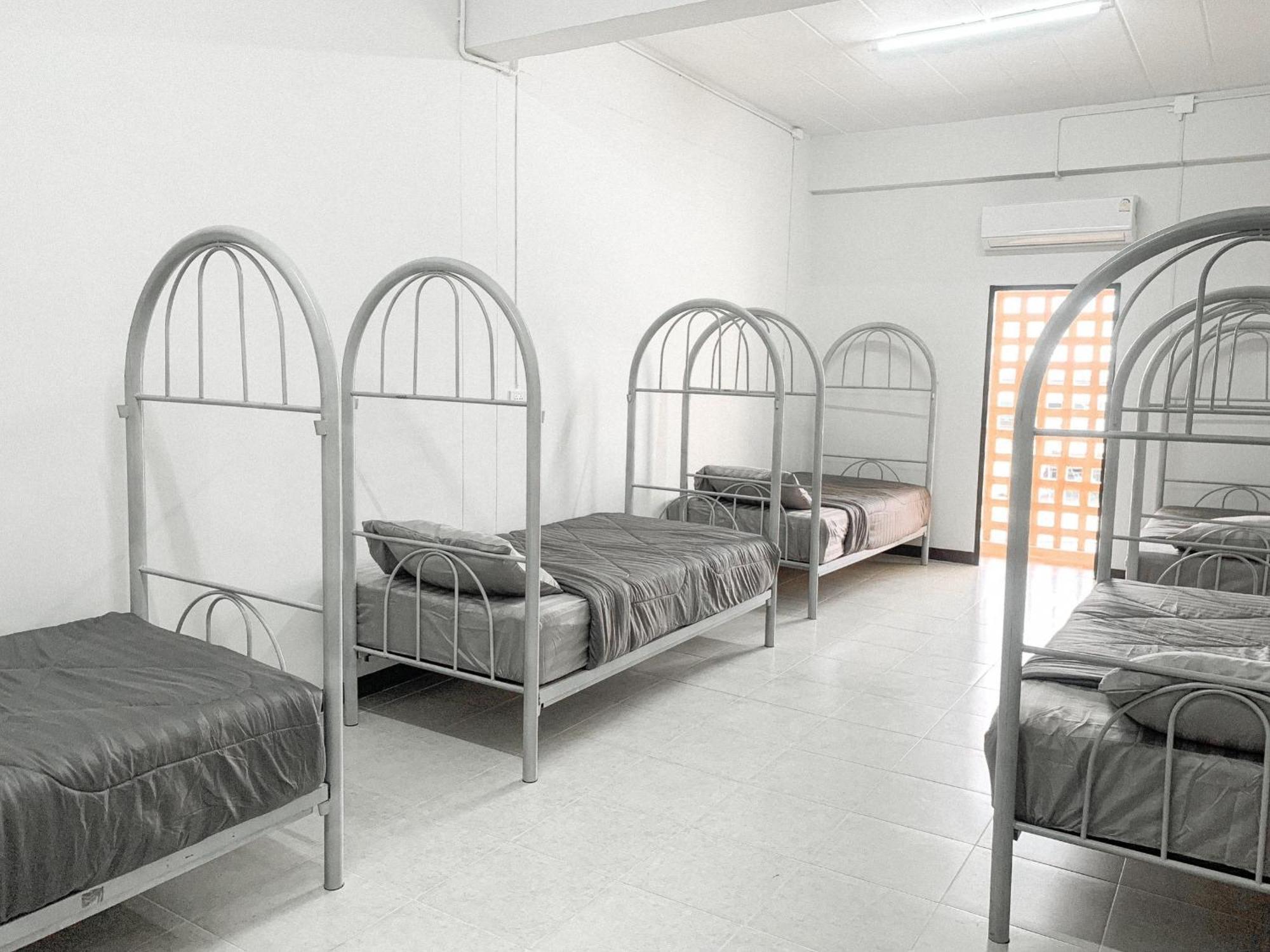 The Savannah Hostel Pai Bagian luar foto